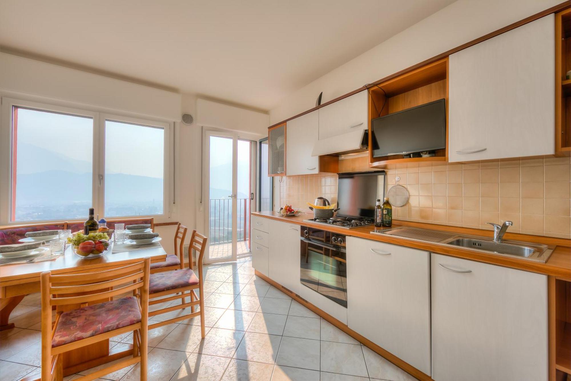 Lake View Dom-Us Apartment - Happy Rentals Riva del Garda Extérieur photo
