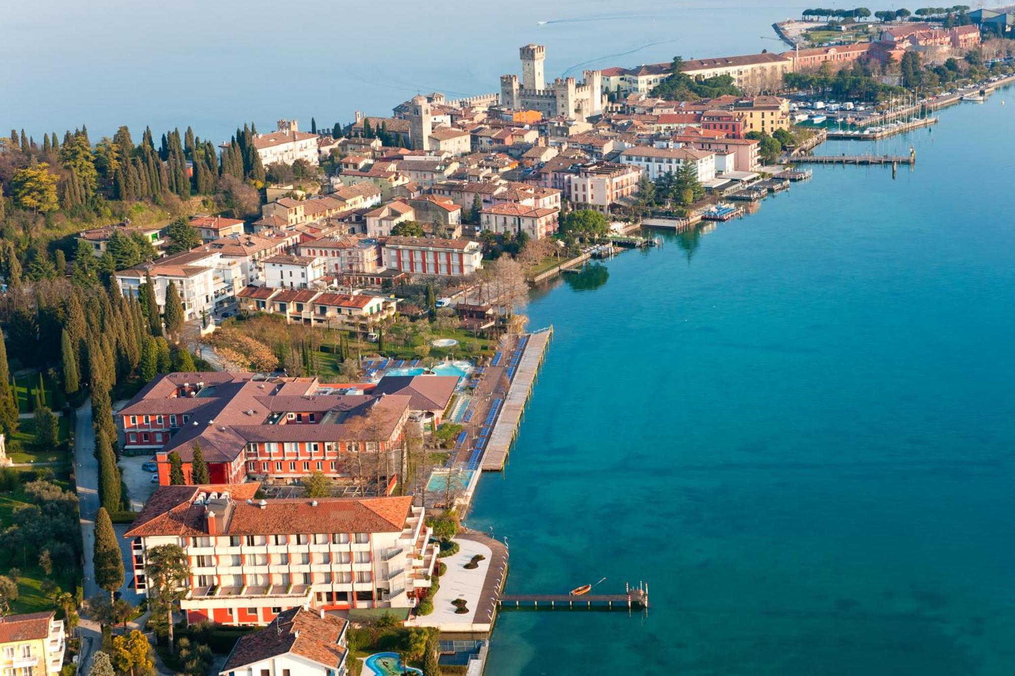Lake View Dom-Us Apartment - Happy Rentals Riva del Garda Extérieur photo